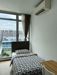 The Lakeshore (D22), Condominium #583299431